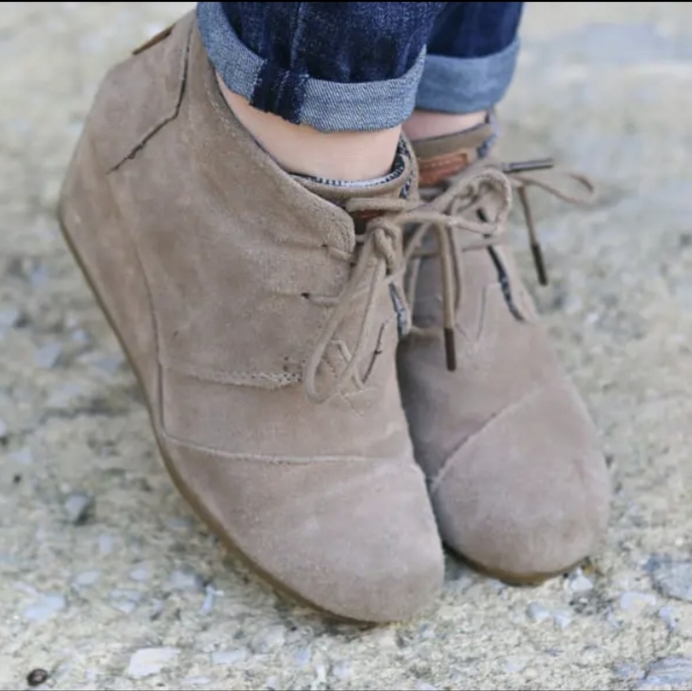 Toms wedge booties - super cute! - Picture 11 of 13